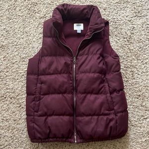 Old Navy Maternity Puffer Vest Medium